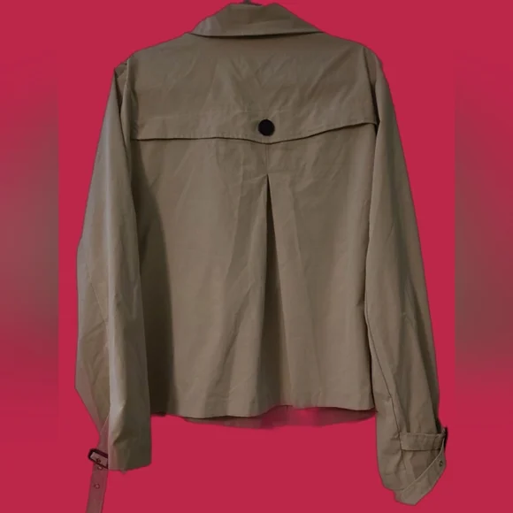 🆕️Women's cropped trench style top size 3XL - Picture 2 of 4
